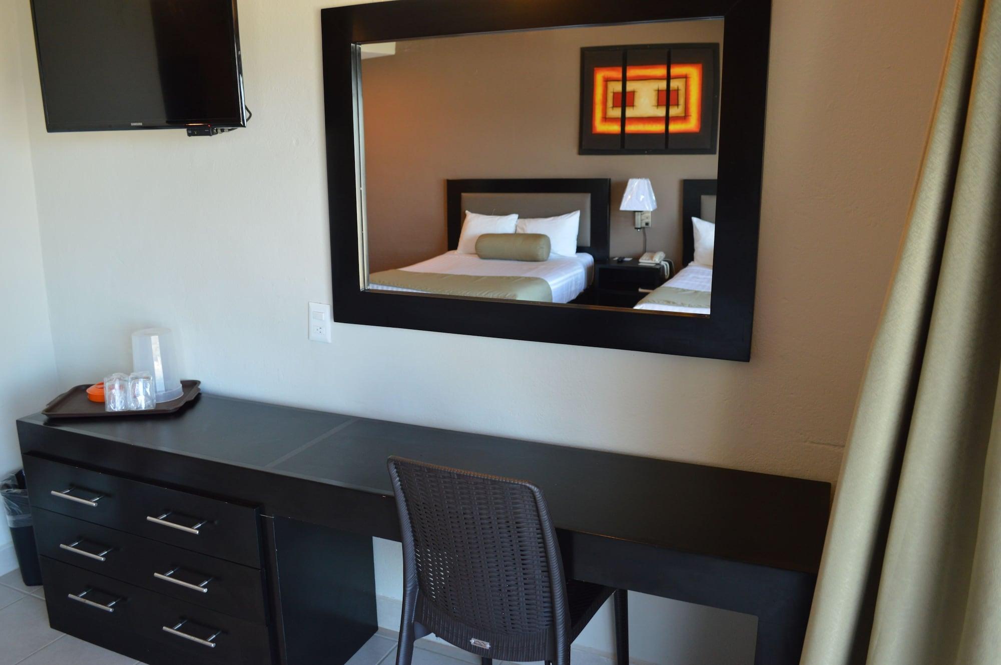 Hotel La Siesta Malecon 마사틀란 외부 사진