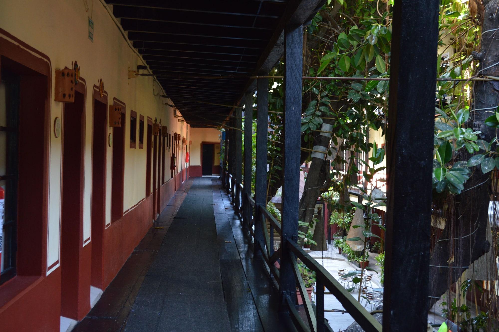 Hotel La Siesta Malecon 마사틀란 외부 사진