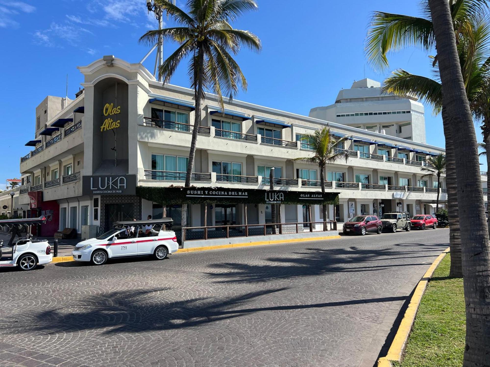 Hotel La Siesta Malecon 마사틀란 외부 사진