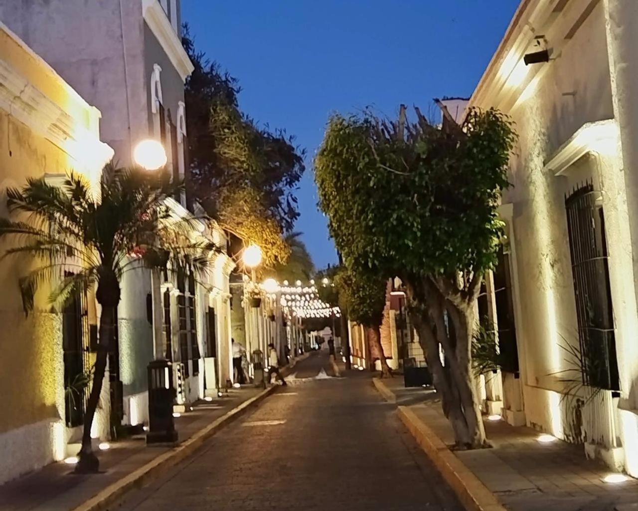 Hotel La Siesta Malecon 마사틀란 외부 사진