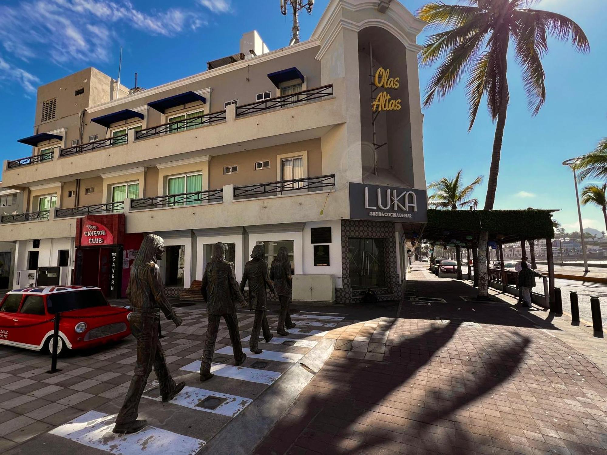 Hotel La Siesta Malecon 마사틀란 외부 사진