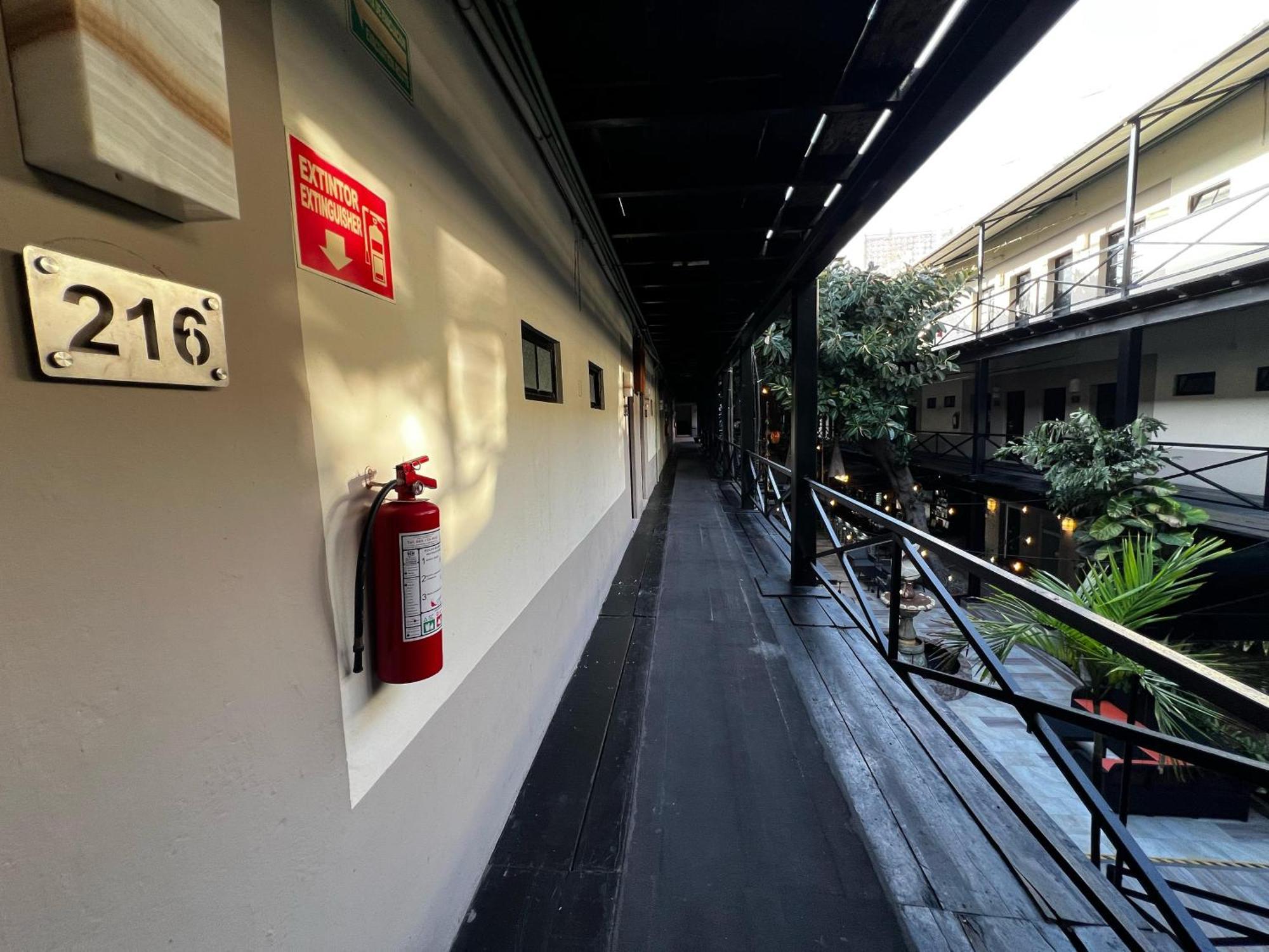 Hotel La Siesta Malecon 마사틀란 외부 사진