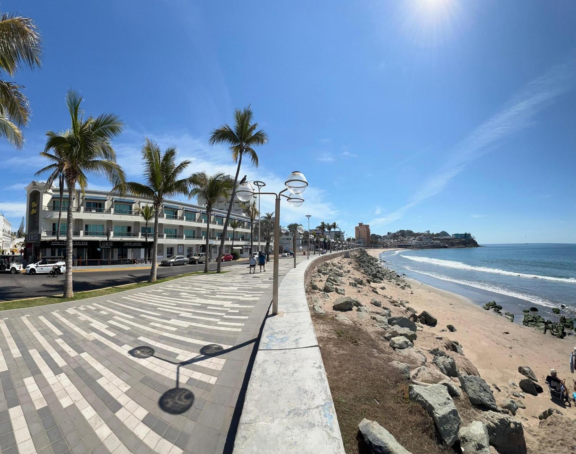 Hotel La Siesta Malecon 마사틀란 외부 사진