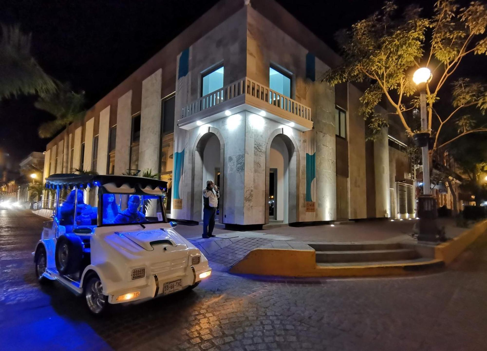 Hotel La Siesta Malecon 마사틀란 외부 사진